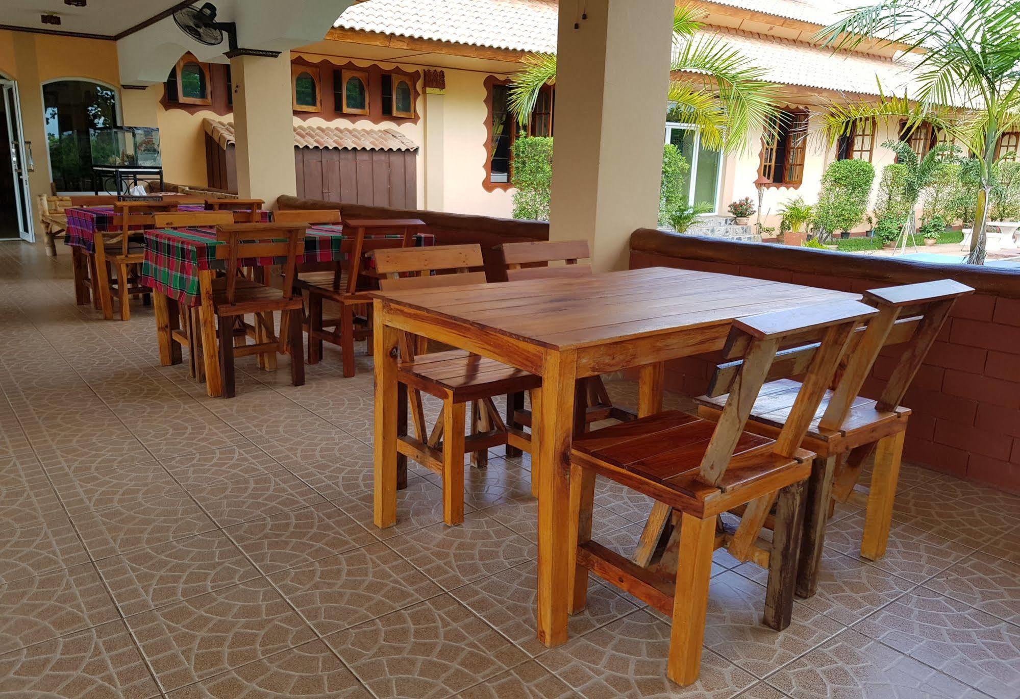 Changthai Comfort Guest House Udon Thani Exterior photo