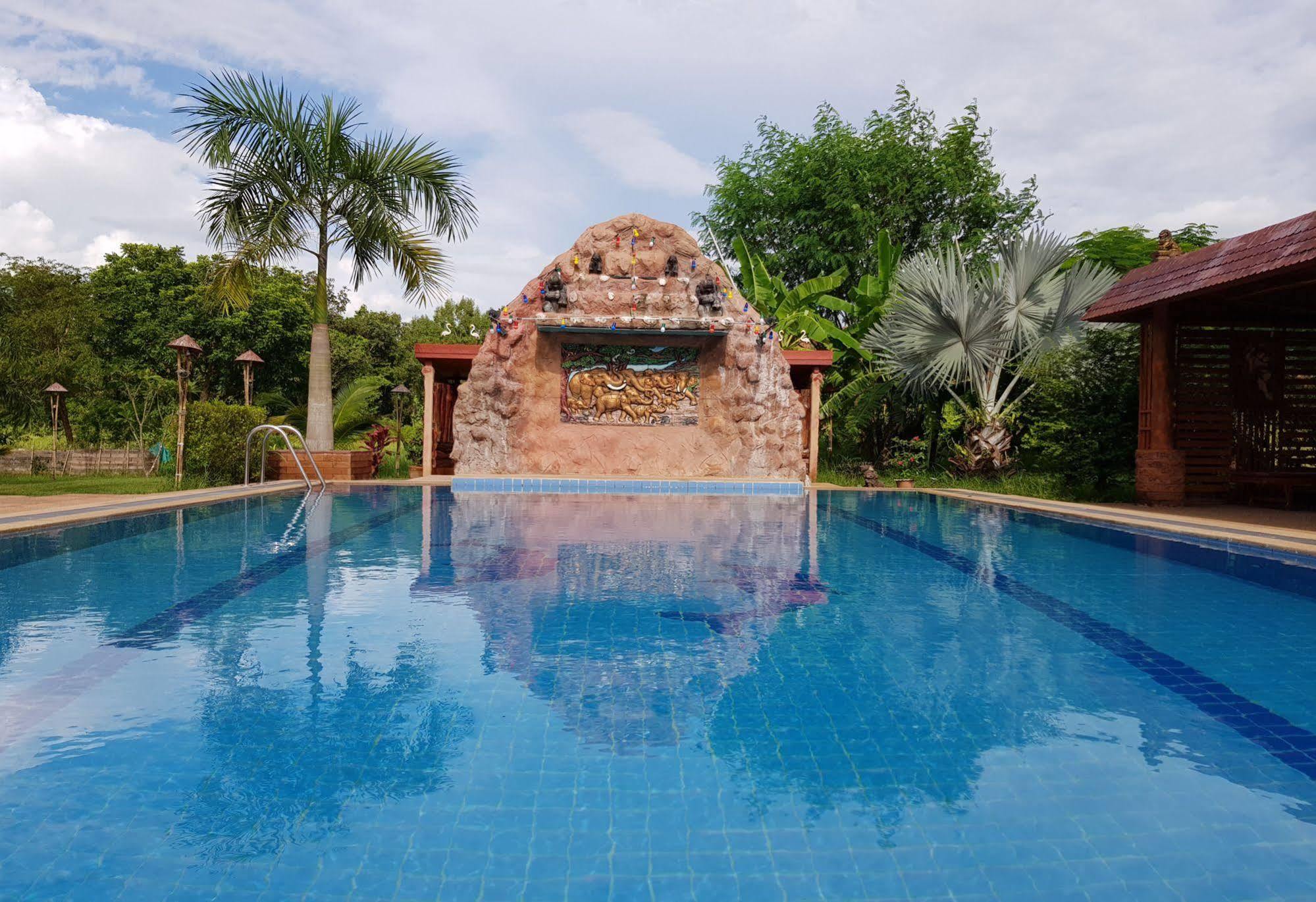 Changthai Comfort Guest House Udon Thani Exterior photo